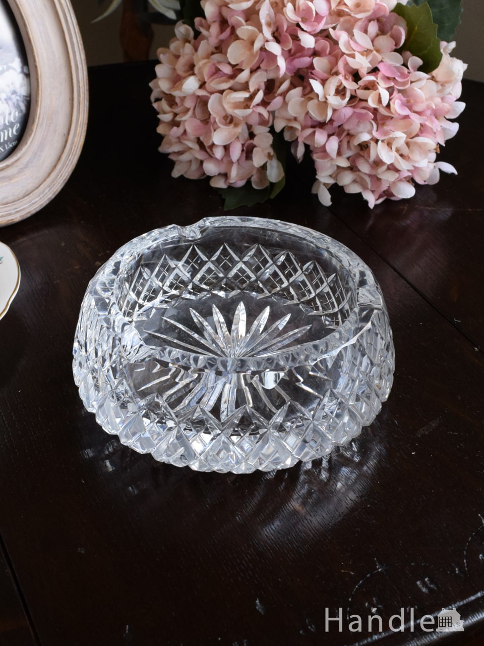 アンティークガラスの灰皿、イギリスで見つけたプレスドグラスのアンティーク雑貨 (pg-7968)