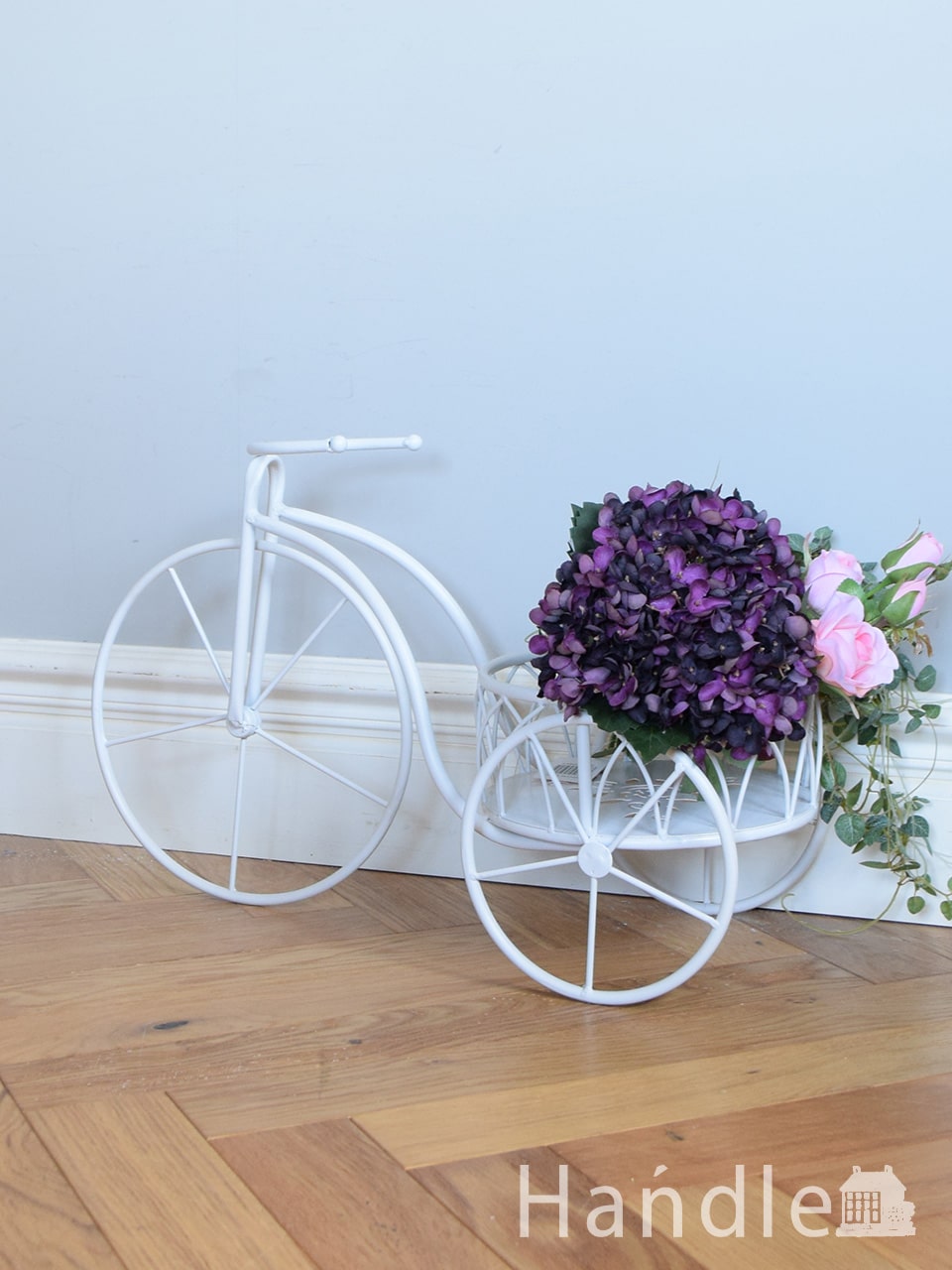 アンティーク調の可愛いプランタースタンド、三輪車の形のおしゃれな花台（WH） (n21-064)