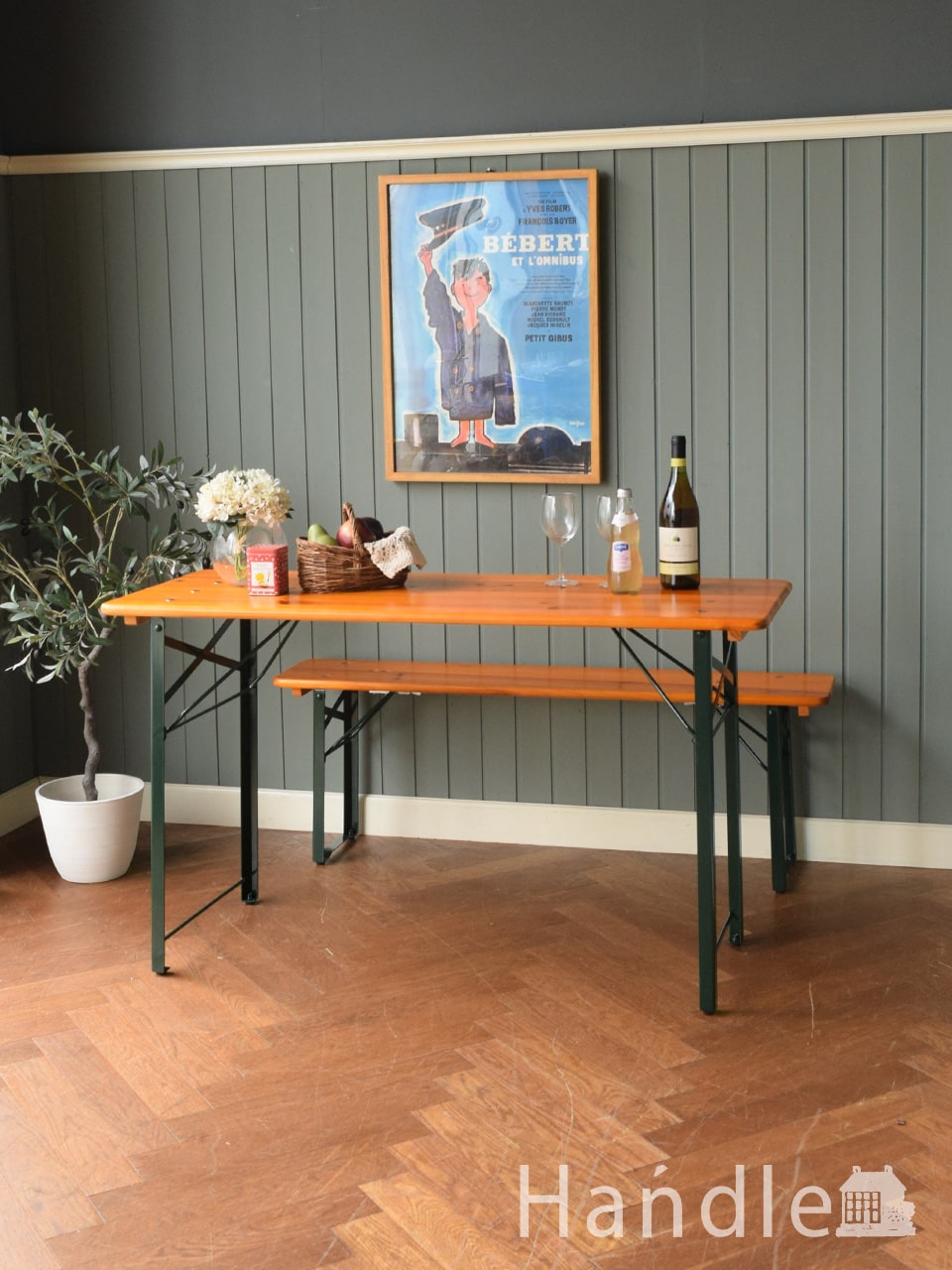 折り畳み式のアンティーク風テーブル、おしゃれなガーデンテーブル（ビアテーブル） (y-575-f)