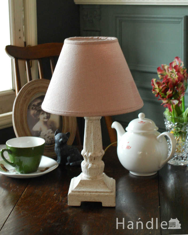 ピンクのシェードが可愛い、フランスのテーブルランプ(Mini Wooden Lamp Nuage) (cf-1040)