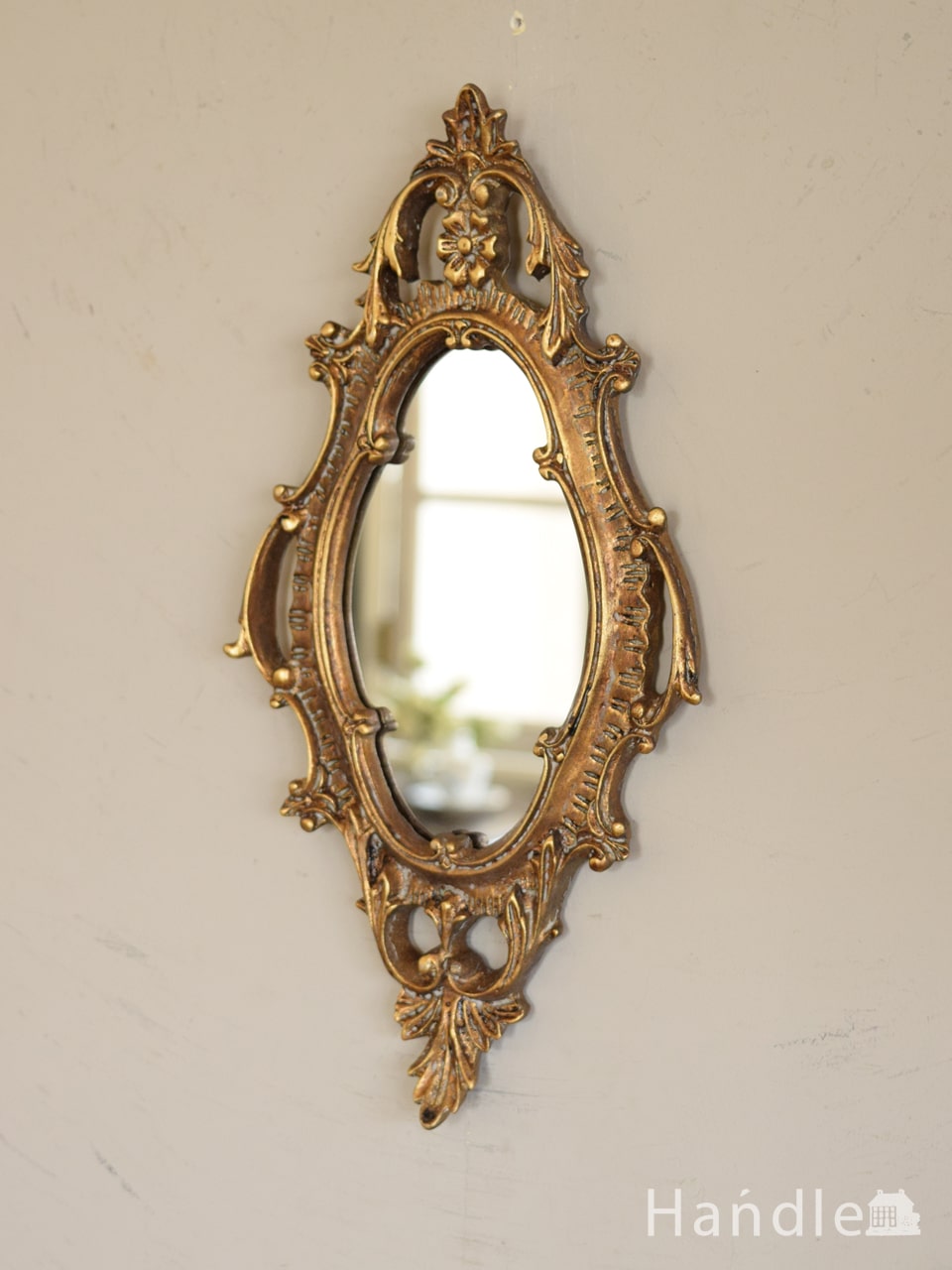 フレンチアンティーク調のおしゃれな鏡、デコラティブなデザインミラー（ゴールド） (n8-141)