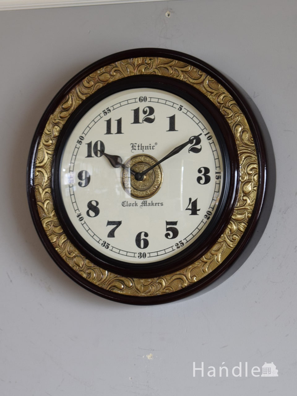 アンティーク調のおしゃれな時計、ゴールド色の華やかなウォールクロック（掛け時計） (n8-140)