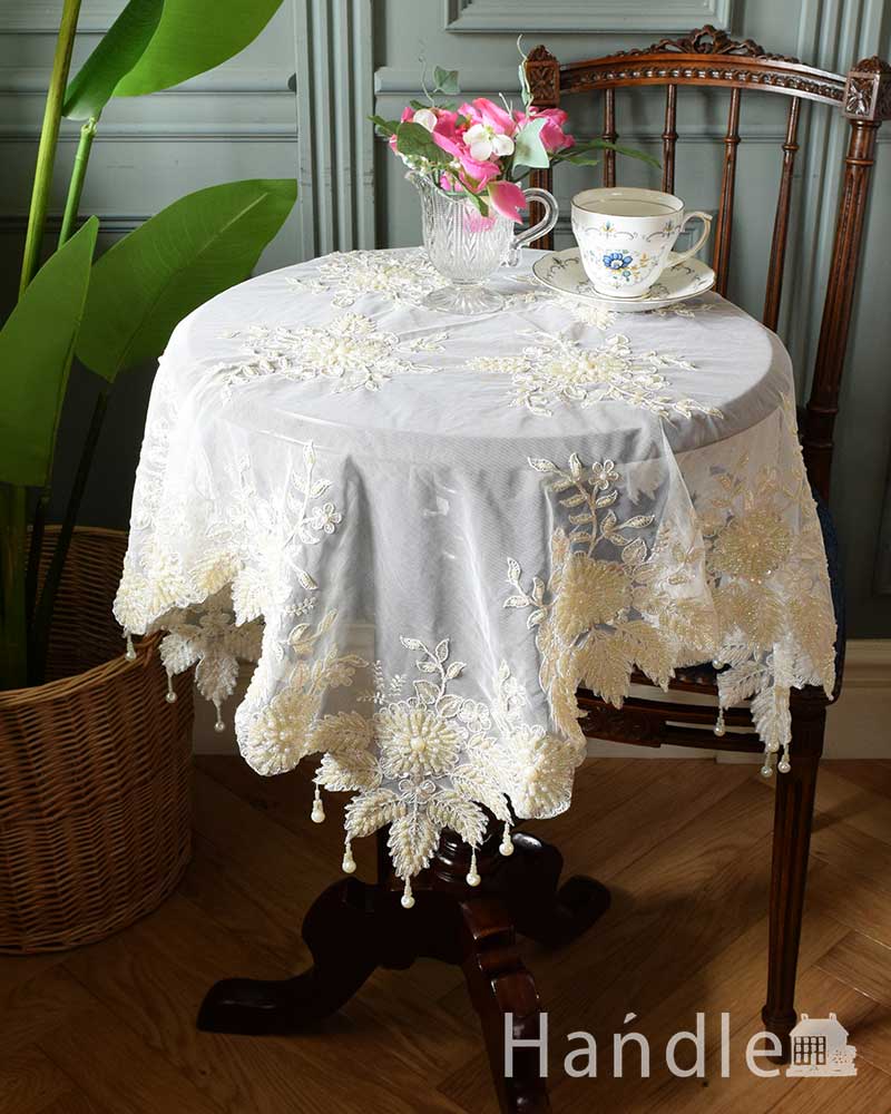 フレンチアンティーク調のテーブルクロス、華やかな刺繍のレース85×85 (n20-098)
