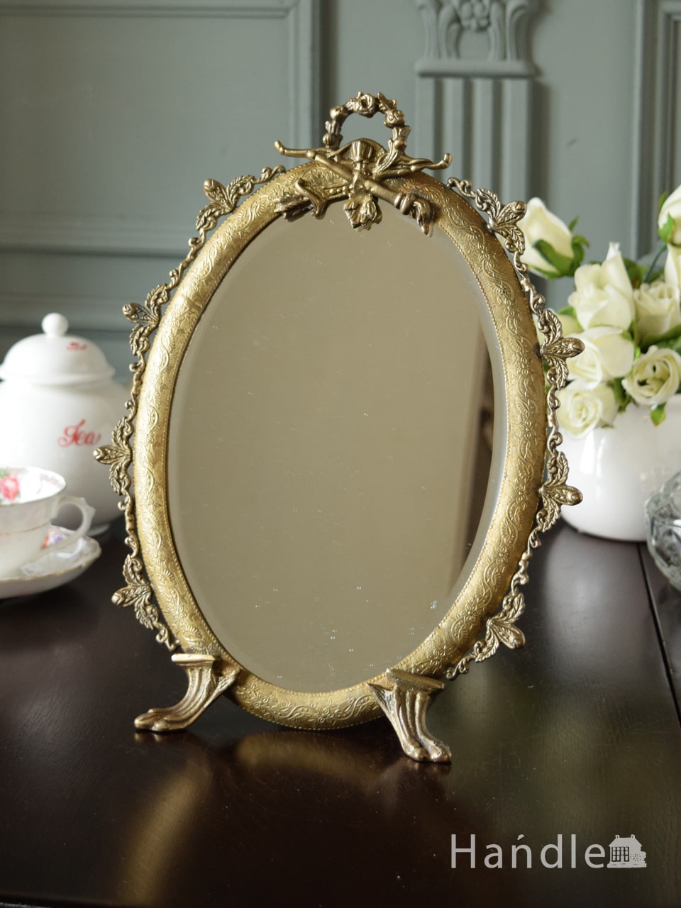 アンティーク調のおしゃれな鏡、華やかな装飾が美しいスタンドミラー(ゴールド) (n21-034)