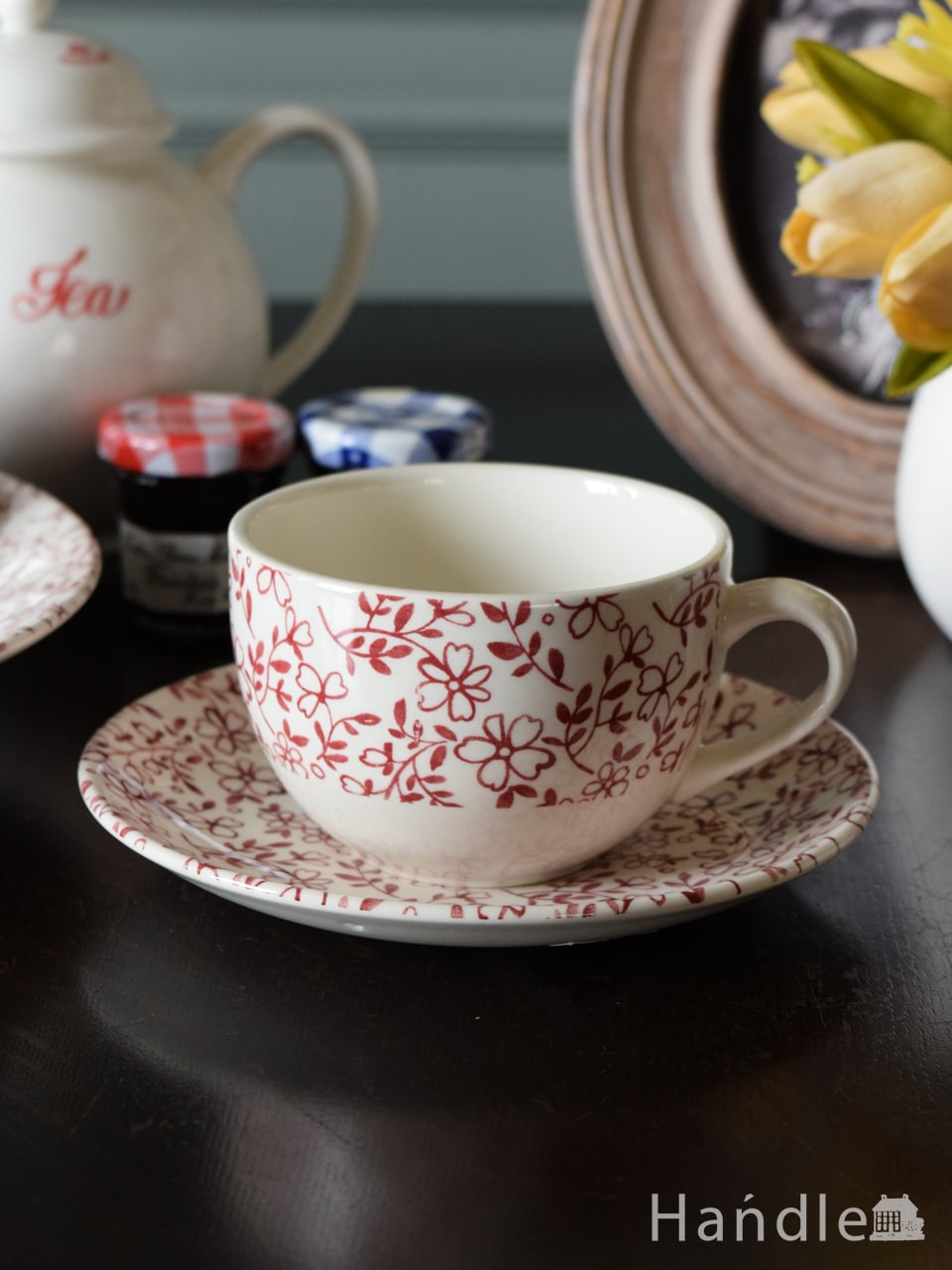 小花の模様が可愛いカップ＆ソーサー、コントワール・ドゥ・ファミーユのおしゃれな食器（BURGUNDY） (cf-1567)