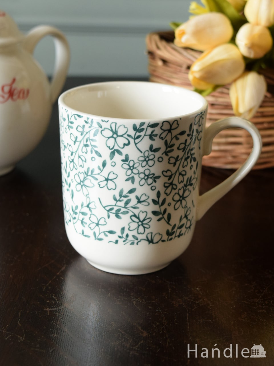小花の模様が可愛いマグカップ、コントワール・ドゥ・ファミーユのおしゃれな食器（GREEN） (cf-1570)