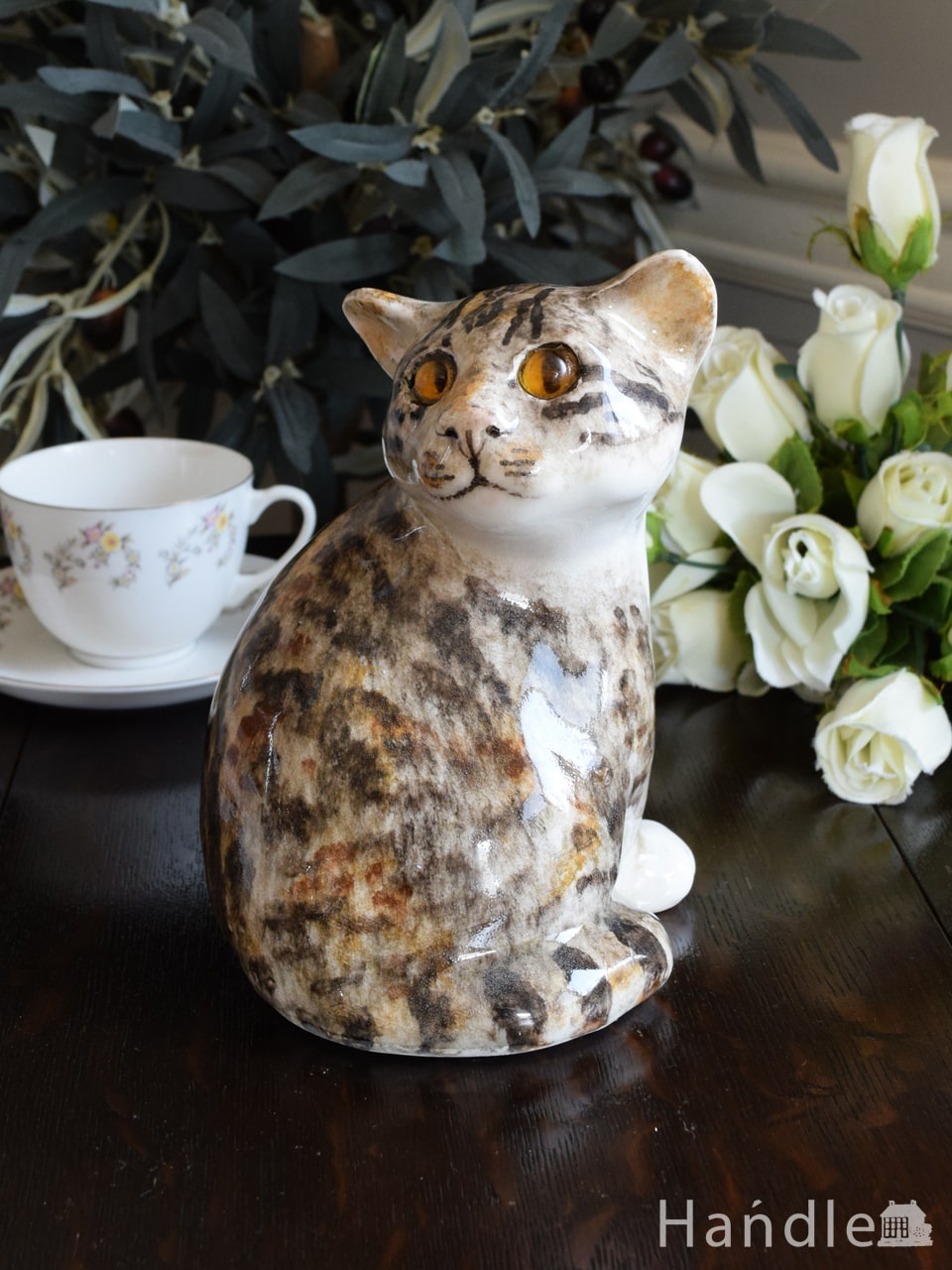 イギリスから届いた可愛い猫の置き物、手作りのウィンスタンレイキャット（WINSTANLEY CAT） (m-6957-z)