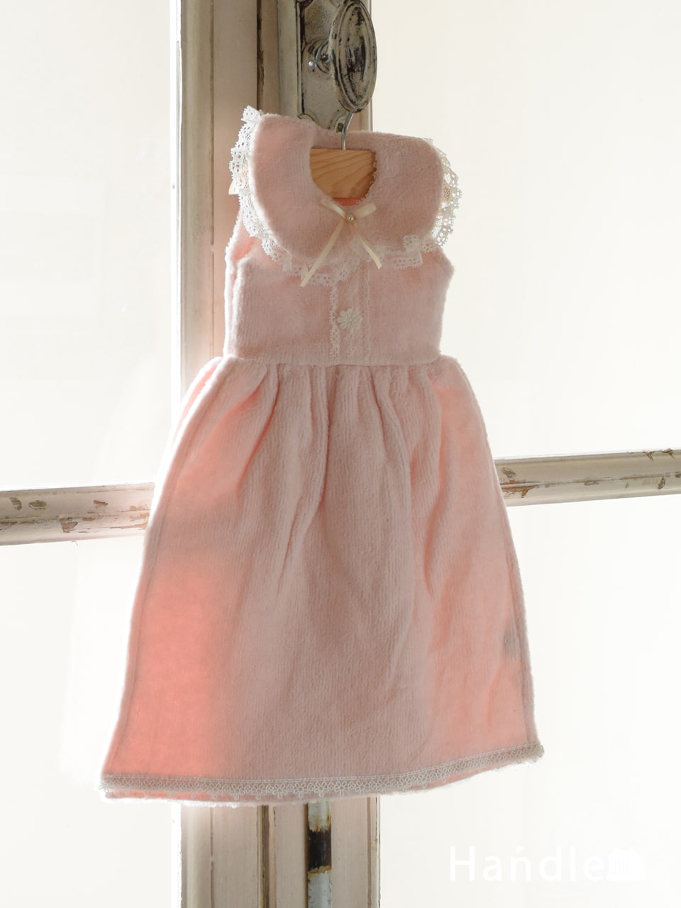 ベビードレス型のおしゃれなタオル、ハンガー付きのドレスタオル（PK） (n20-164)