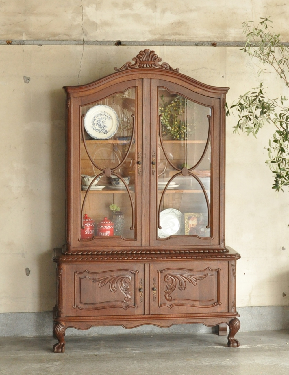 フランスのゴージャスなアンティーク家具、ガラスキャビネット（食器棚） (j-1435-f)