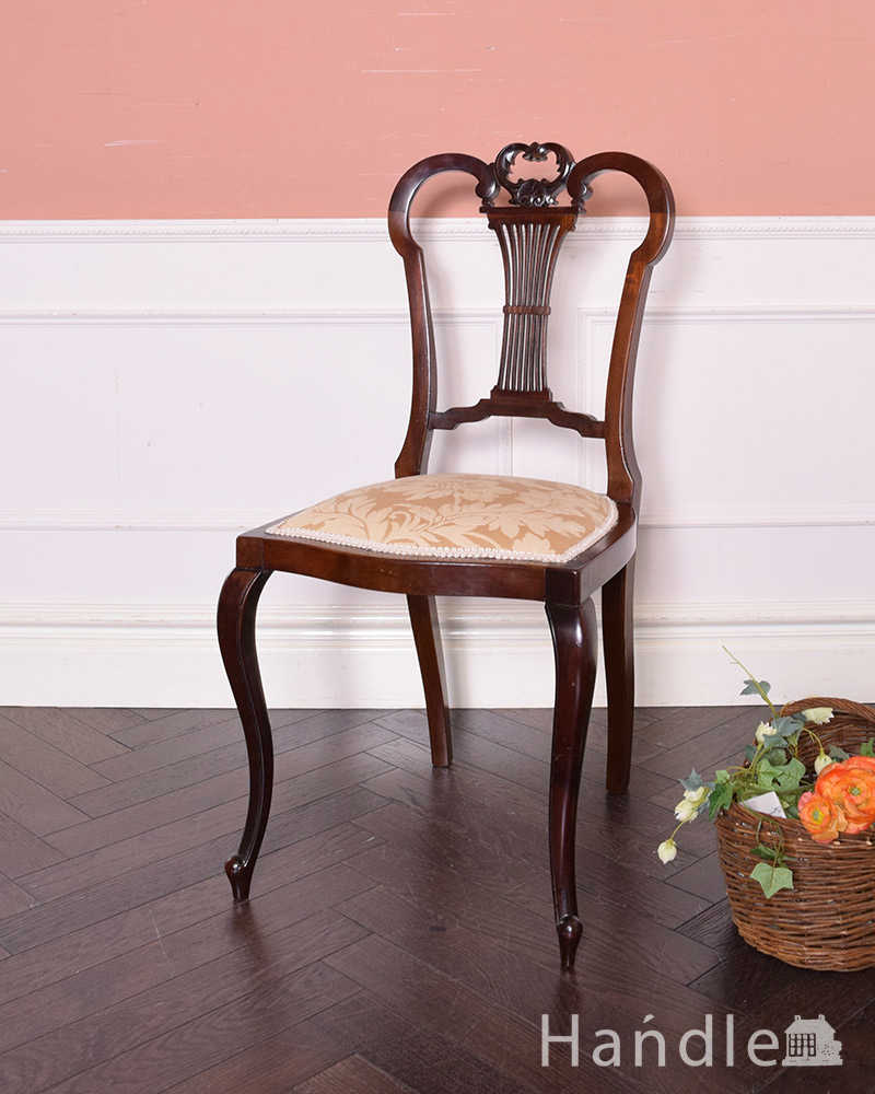 英国輸入の美しい椅子、マホガニー材のアンティークサイドチェア(サロンチェア)  (k-1234-c)