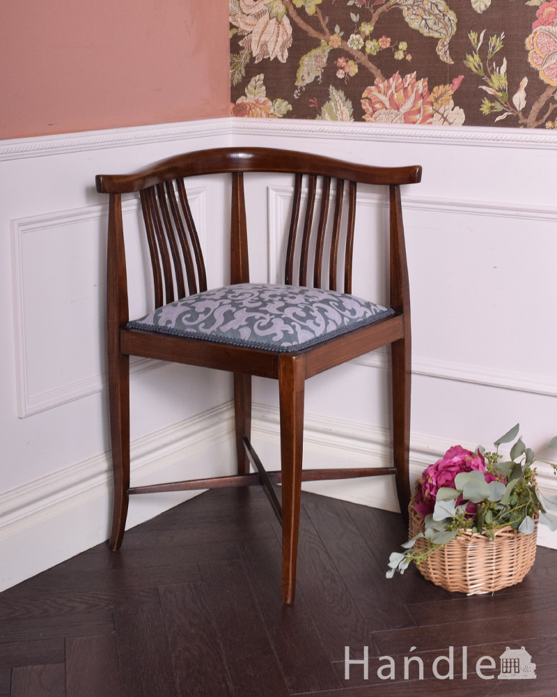 マホガニー材を使った英国輸入のアンティークの椅子、美しいコーナーチェア (k-1270-c)