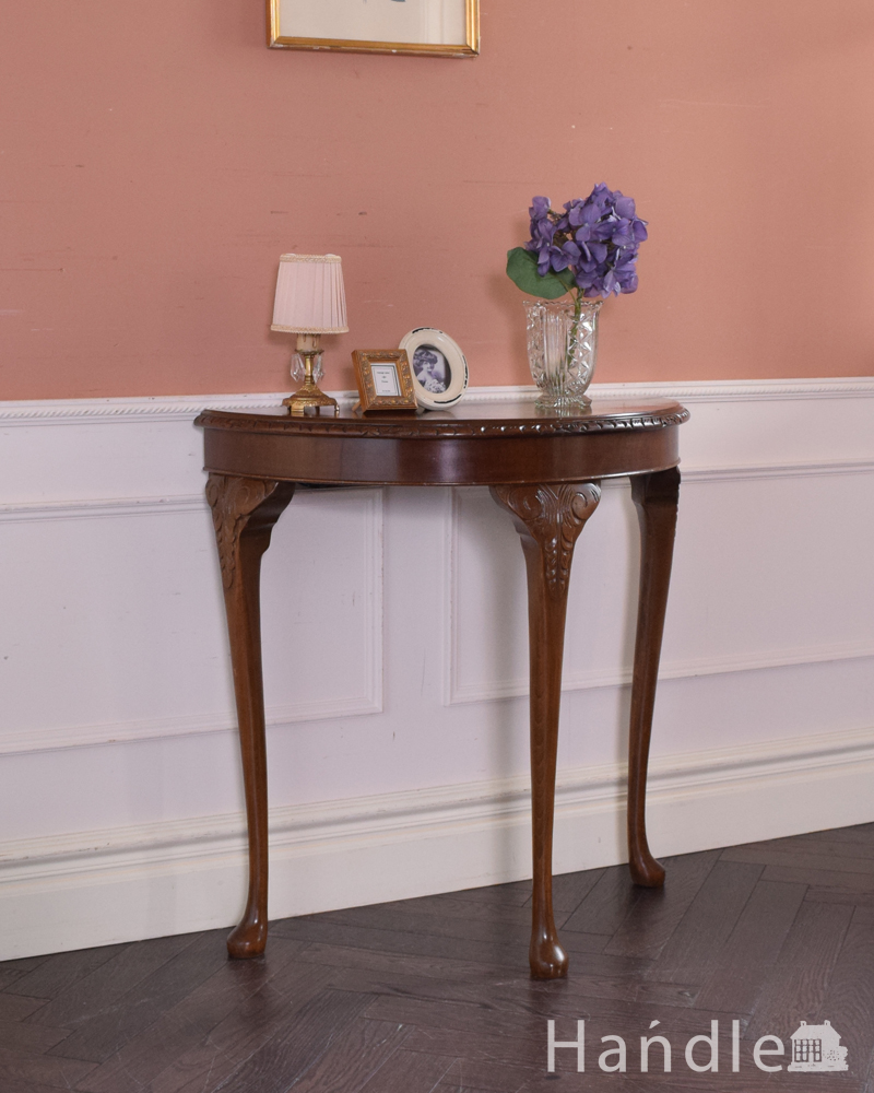 英国のアンティーク家具、装飾の美しいコンソールテーブル（ウォルナット材） (k-1662-f)
