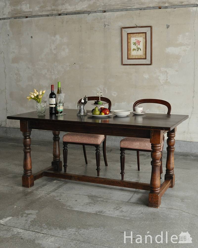 イギリスのアンティーク家具、脚がお洒落なテーブル（ダイニングテーブル）  (k-1673-f)