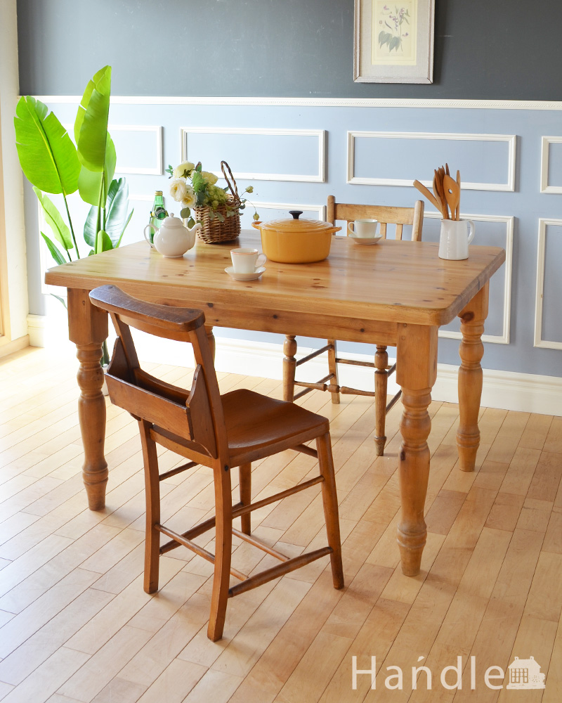 食卓が映えるパインテーブル、カントリースタイルのアンティーク家具 (k-1728-f)
