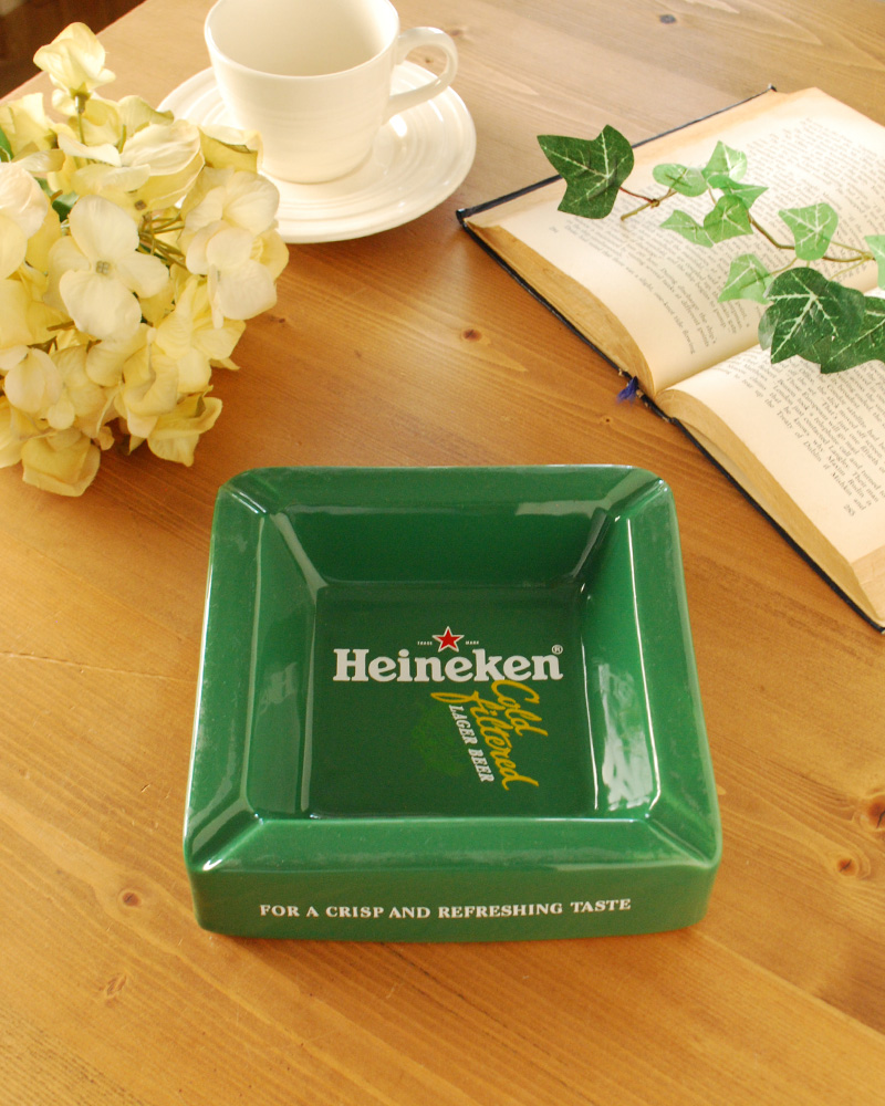 イギリスヴィンテージ雑貨、Heineken(ハイネケン)のアッシュトレイ（灰皿） (k-1773-z)