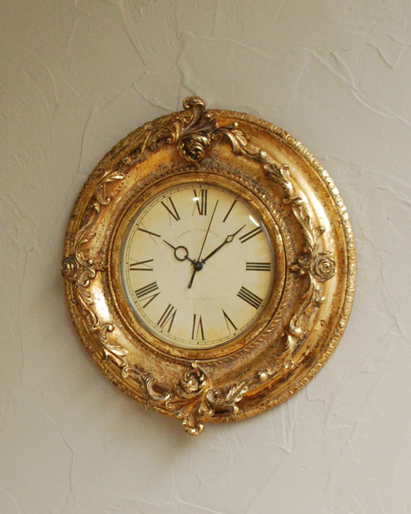 イギリスから届いたゴールドのローズのアンティーク風ウォールクロック、壁掛け時計（new） (k-1837-z)