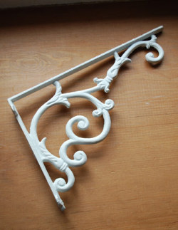 Bracket�ʥۥ磻�ȡ�