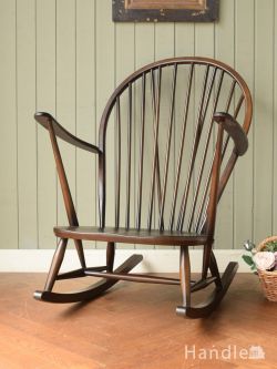 アンティークチェア・椅子  アーコール社のヴィンテージ家具、北欧デザインのアーコール ロッキングチェア（オリーブチョコ色）