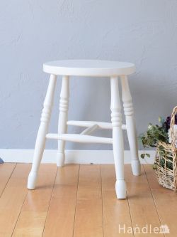 アンティークチェア・椅子 アンティークスツール イギリスから届いたアンティークのスツール、白いペイントのおしゃれな椅子