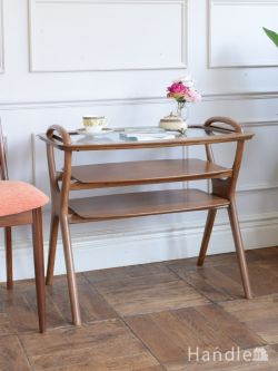 アンティーク家具  北欧スタイルのヴィンテージ家具、いろんな使い方で楽しめるおしゃれなサイドテーブル