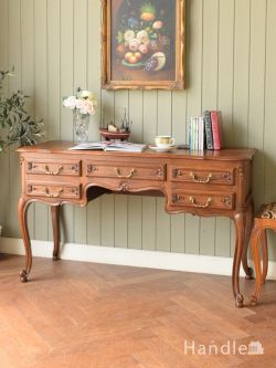 アンティーク家具  フランスアンティークのデスク、フレンチカブリオール足が美しい書斎机