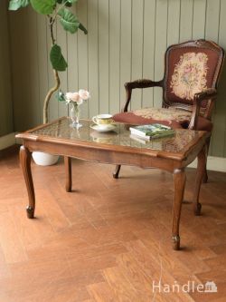 アンティーク家具 アンティークのテーブル フランスのアンティークテーブル、網目がキレイなガラス天板のコーヒーテーブル