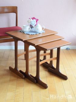アンティーク家具  G-PLANのおしゃれなビンテージテーブル、スマートなデザインのネストテーブル
