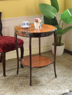 アンティーク家具  英国から届いたアンティークのサイドテーブル、天板の象嵌が美しいマホガニー材のテーブル