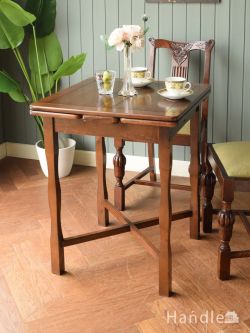 アンティーク家具 アンティークのテーブル 英国のアンティークのおしゃれなドローリーフテーブル、伸長式のダイニングテーブル 