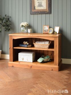 アンティーク家具 アンティークのサイドボード イギリスから届いたアンティークオールドパインの家具、テレビボードに使える可愛いシェルフ