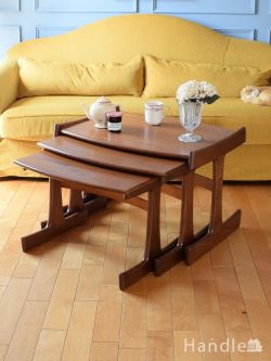 アンティーク家具 アンティークのテーブル イギリスから届いたG-planのビンテージ、おしゃれなデザインが魅力のネストテーブル