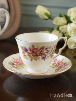 アンティーク雑貨  コルクラフ(Colclough)のカップ＆ソーサー、お花模様が華やかなアンティーク陶磁器