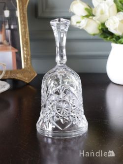 アンティーク雑貨  アンティークのガラス雑貨、イギリスで見つけたプレスドグラスのディナーベル