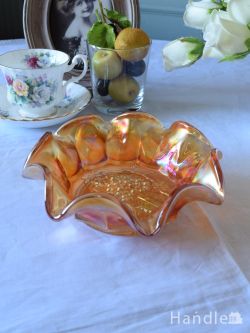 英国で見つけたアンティークガラスのおしゃれな器、カーニバルガラスのオレンジ色のプレート