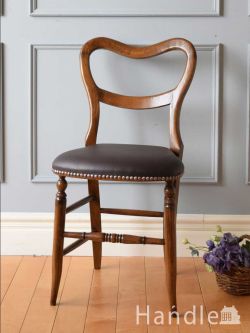 アンティーク風  オーク材のおしゃれな椅子、アンティーク風のバルーンバックチェア