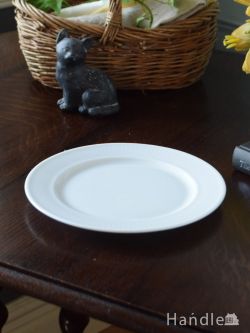 インテリア雑貨 プレート皿 フランスのおしゃれな磁器の食器、ピリヴィッツ社のPlisse（プリッセ）シリーズのプレート（17cm）