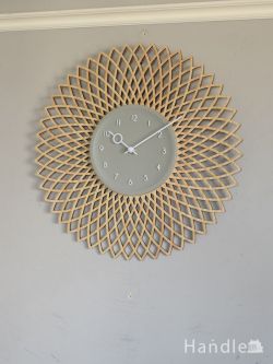 インテリア雑貨 時計 壁掛け お花が咲いたようなデザインがおしゃれな北欧スタイルのウォールクロック