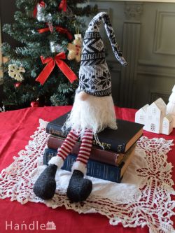 北欧のクリスマス雑貨、ニットの帽子を被った妖精トムテの人形（ノルディック模様・BK・Sサイズ）
