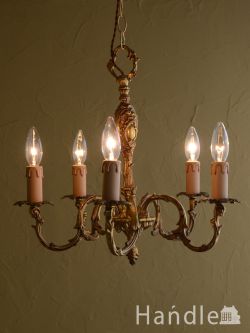 英国アンティークの照明、真鍮製の5灯シャンデリア（Ｅ17シャンデリア球付） 