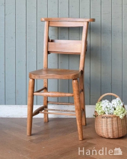 アンティークチェア・椅子  英国輸入のナチュラルなアンティーク椅子、聖書ボックス付きのチャーチチェア