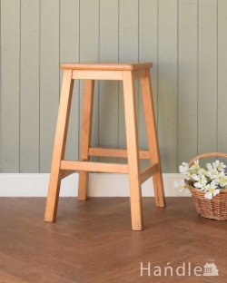 アンティークチェア・椅子  イギリスから届いたアンティークチェア、持ち手付きの木製ハイスツール