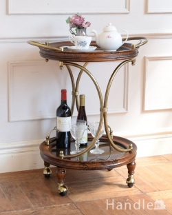 アンティーク風  イタリアのアンティーク調家具、キラッと輝くキャスター付きのワゴンテーブル