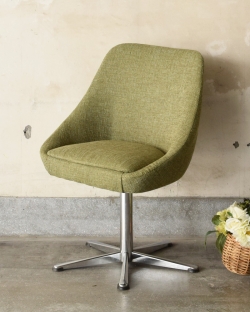 アンティークチェア・椅子  北欧スタイルのヴィンテージチェア、グリーン色のカッコいいスピンチェア