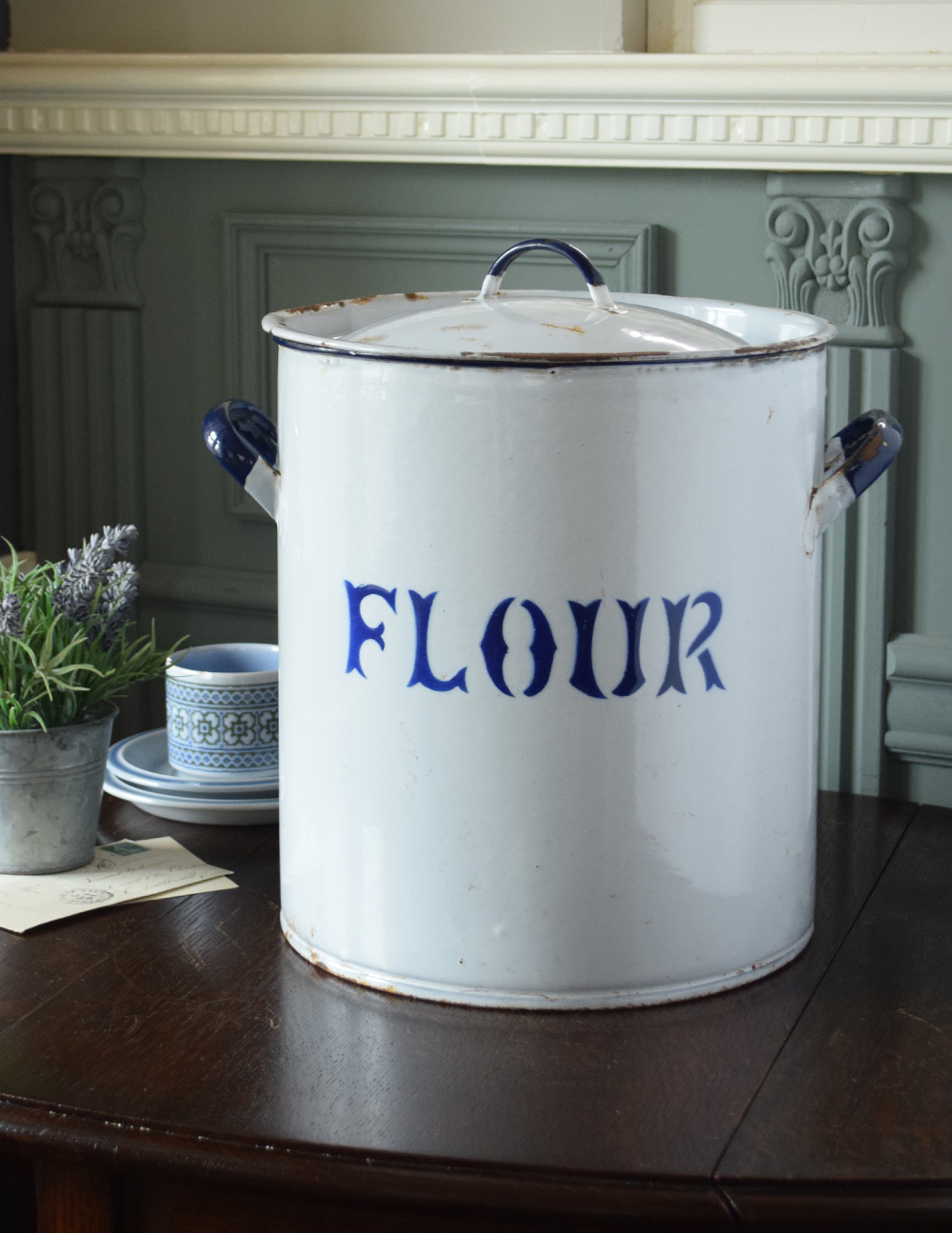 アンティーク雑貨、キャニスター（Flour）フラワー缶 (m-1421-z)