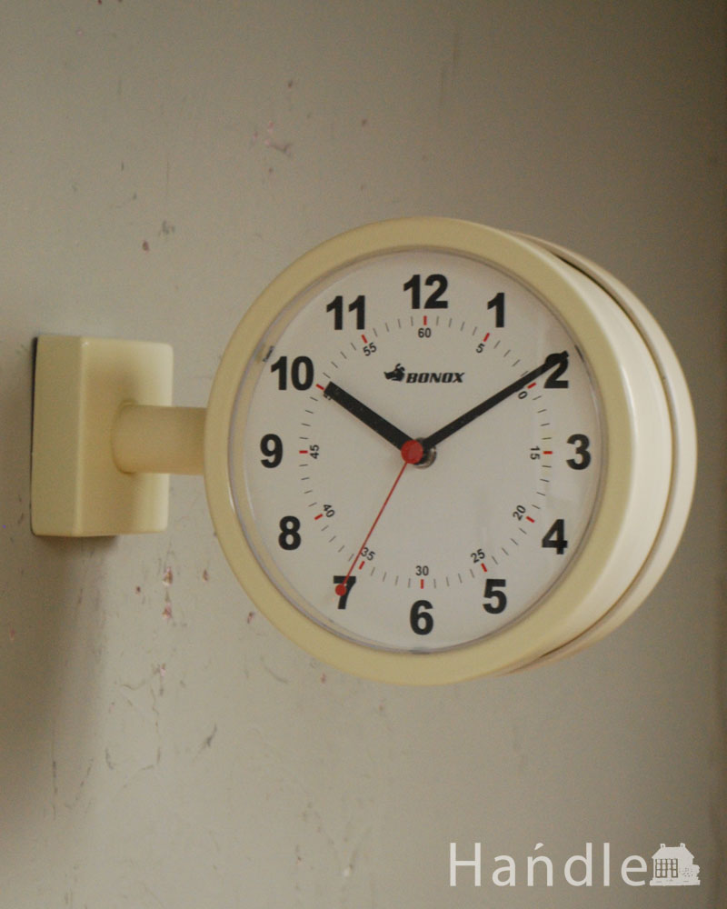 壁掛け両面時計、シンプルデザインのウォールクロック（アイボリー） (n8-035)