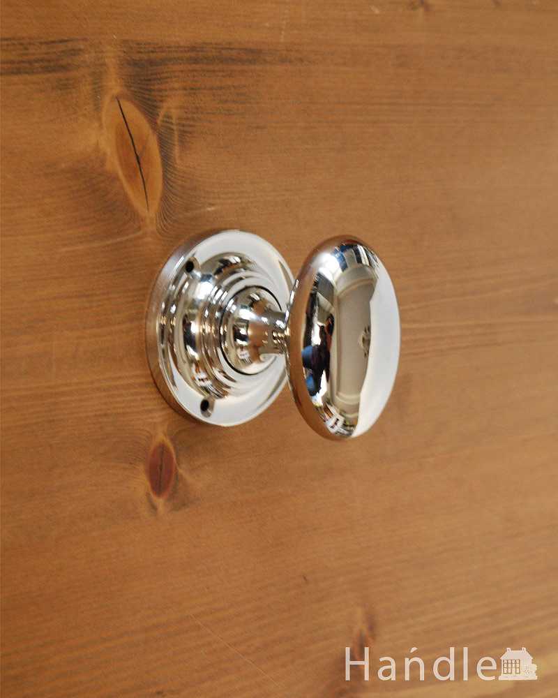 シンプルなデザインの真鍮ドアノブ（ドアの取っ手）（ラッチ付） (u-850)