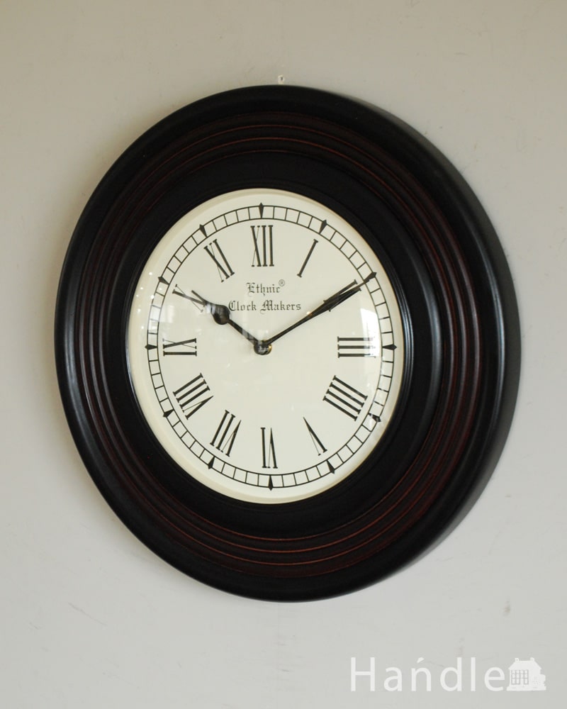 アンティーク調のおしゃれなデザイン、絵になる掛け時計（ウォールクロック） (n8-088)