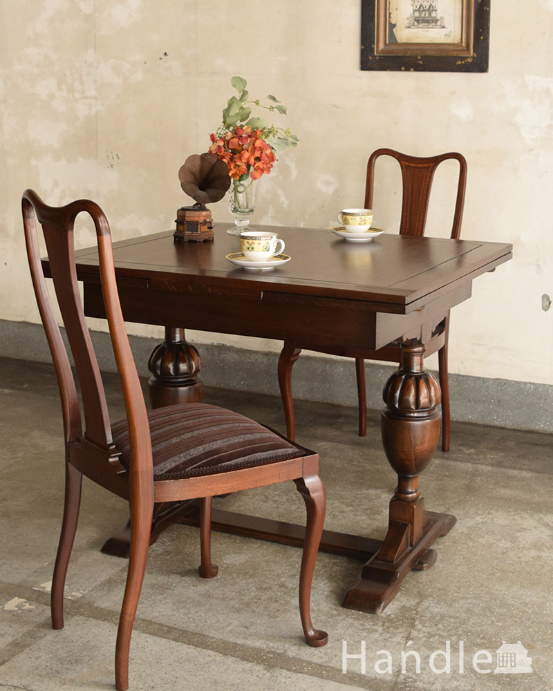 アンティーク英国輸入家具、脚の装飾が美しいドローリーフテーブル（伸張式テーブル）  (q-1012-f)