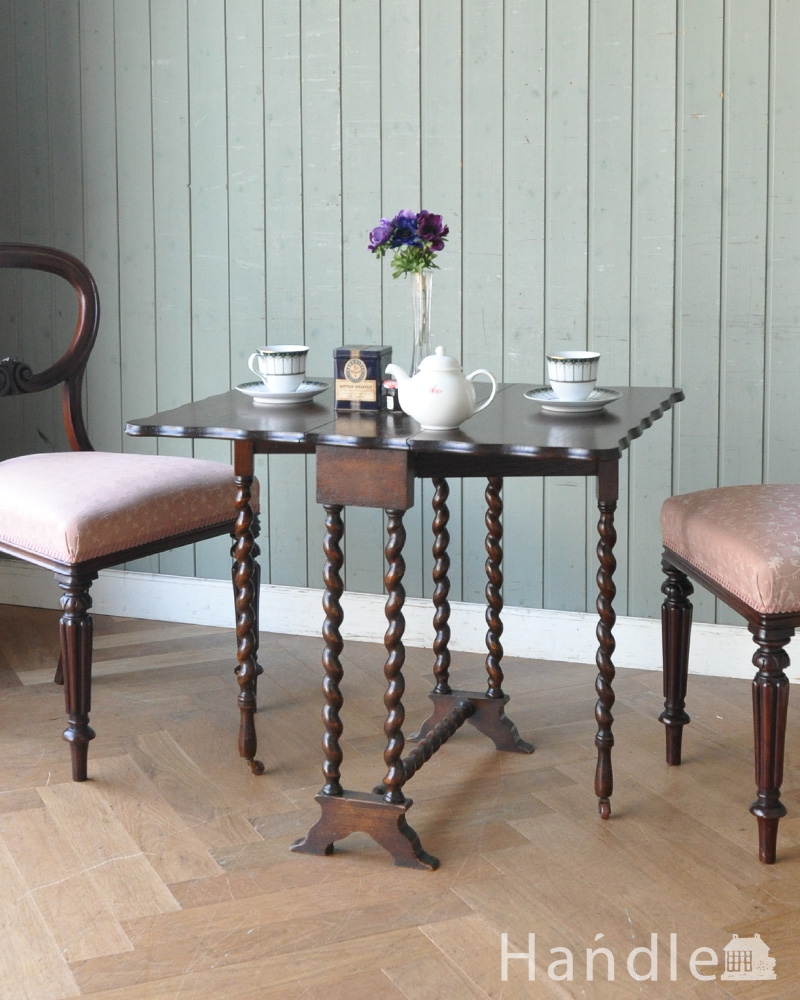 英国伝統デザインを用いたアンティーク家具、ゲートレッグコーヒーテーブル (q-825-f)