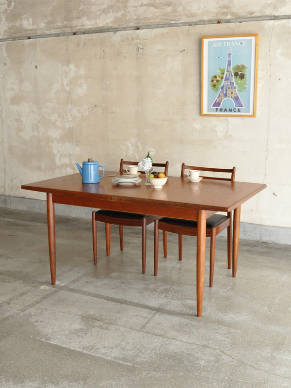 G-planのヴィンテージ家具、チーク材の伸張式のダイニングテーブル (x-871-f)